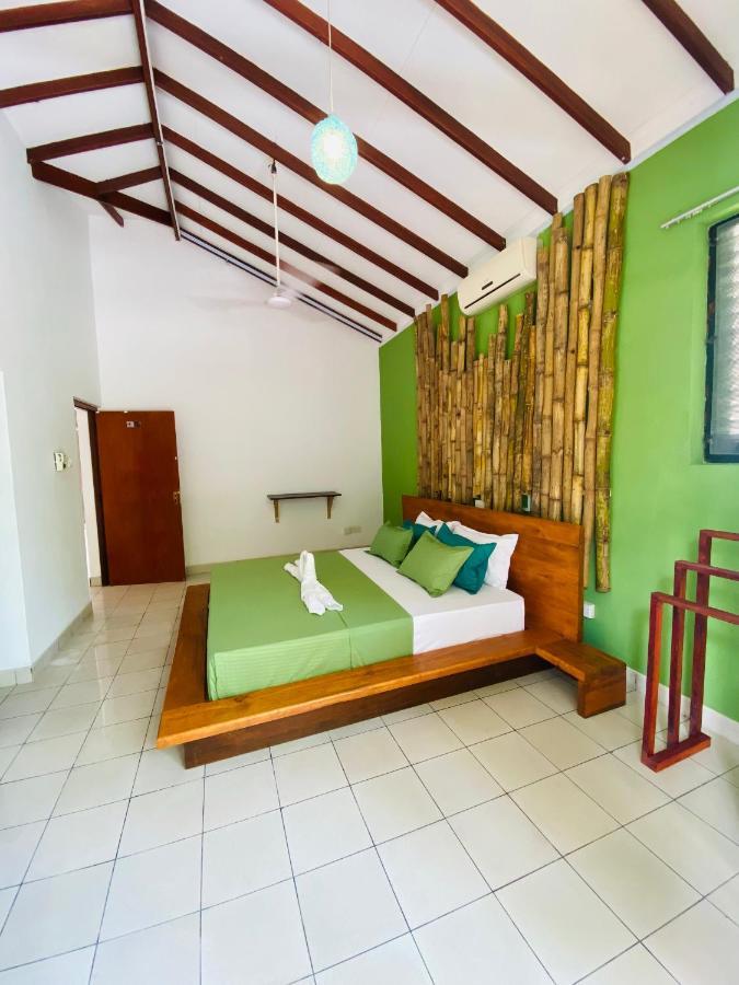 Surf N Spice - Hiriketiya Hotel Dikwella Exterior foto